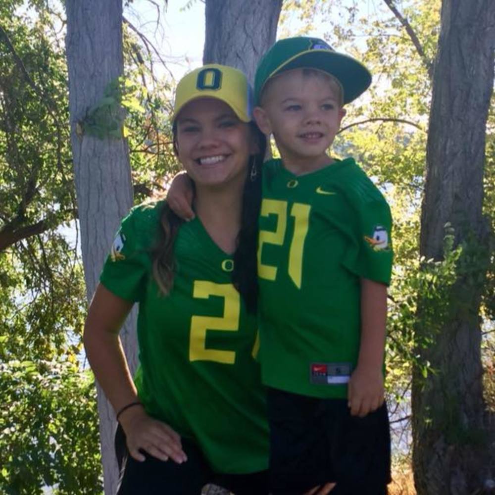 Meet your Posher, Kayla